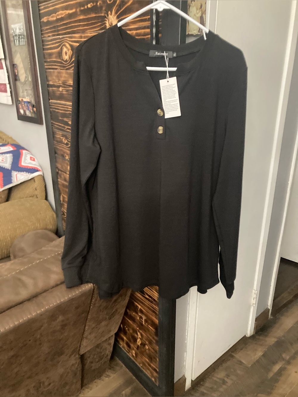Woman’s New Long Sleeve XL